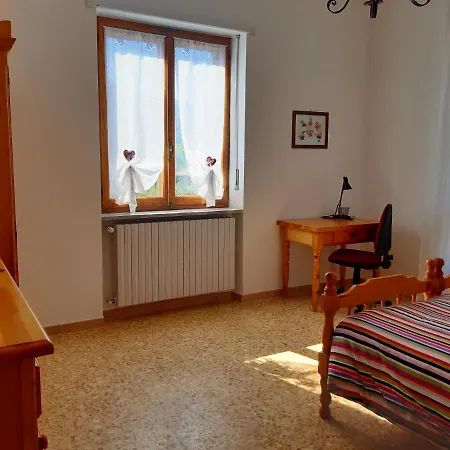 Bilocale Titi, Soleggiato Con Vista Montagne Apartment *